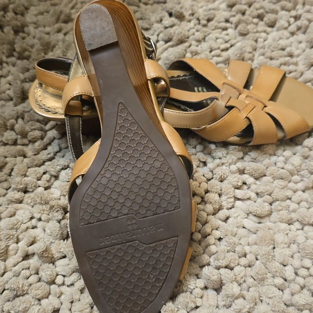 Naturalizer Women's Size 7 1/2 Wedge‎ Slingback Leather Sandals